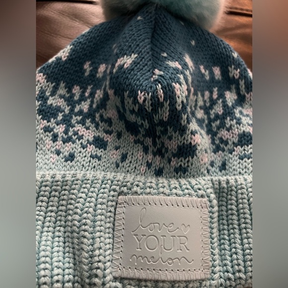 Love Your Melon Adult Beanie. - Picture 6 of 16